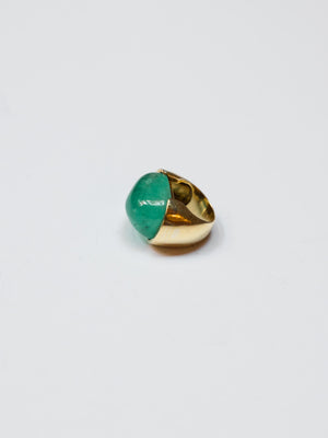 18K Gold Ring with 30 Carat Emerald Stone