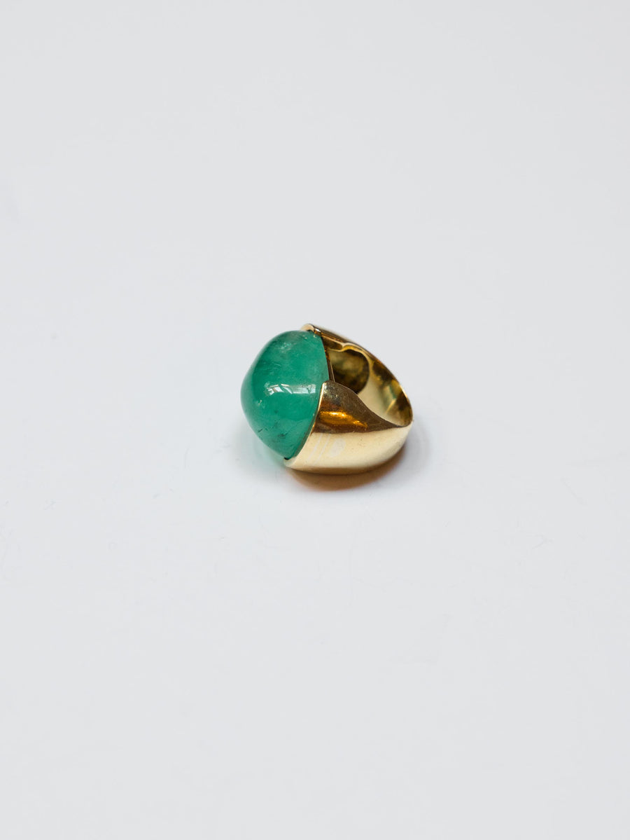 18K Gold Ring with 30 Carat Emerald Stone