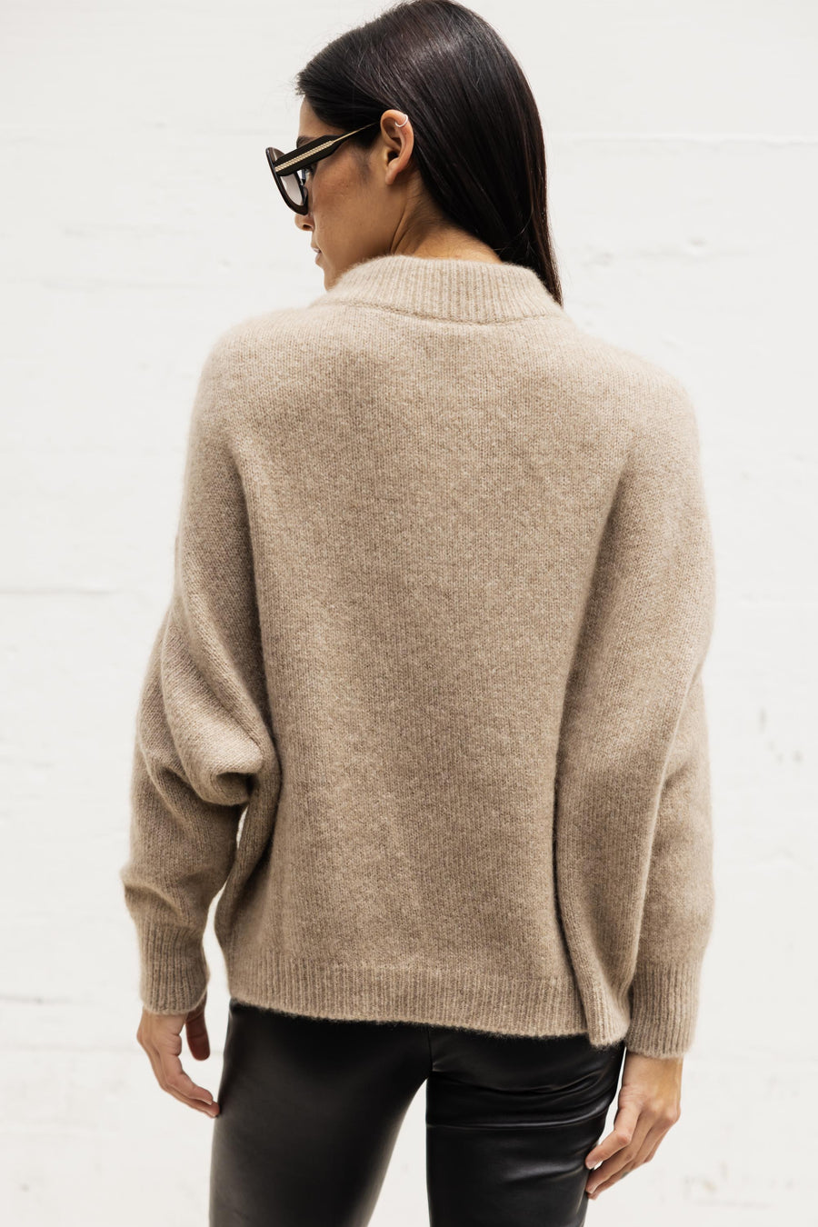 Regular Round Neck Sweater In Tortora
