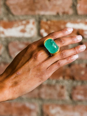 18K Gold Ring with 30 Carat Emerald Stone