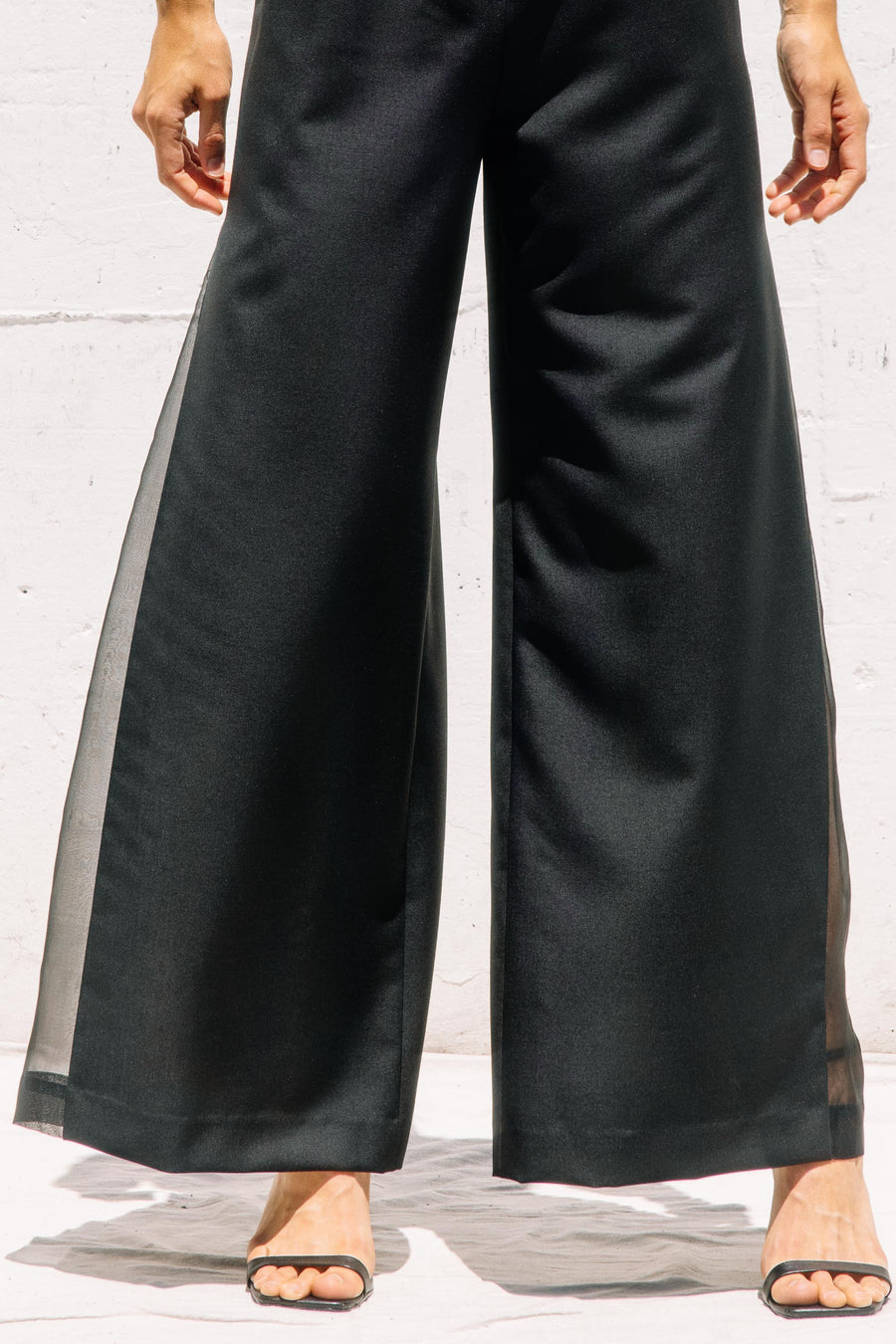 Wide-Leg Side Silt Wool Trousers In Black