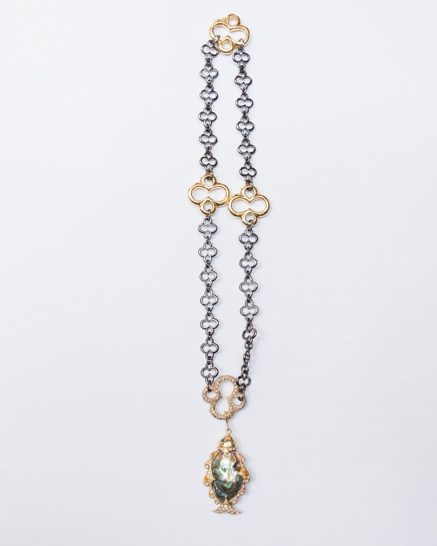 Precieux Entrecroisements - Short Necklace with Diamonds