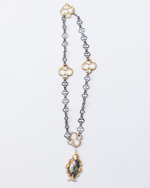 Precieux Entrecroisements - Short Necklace with Diamonds