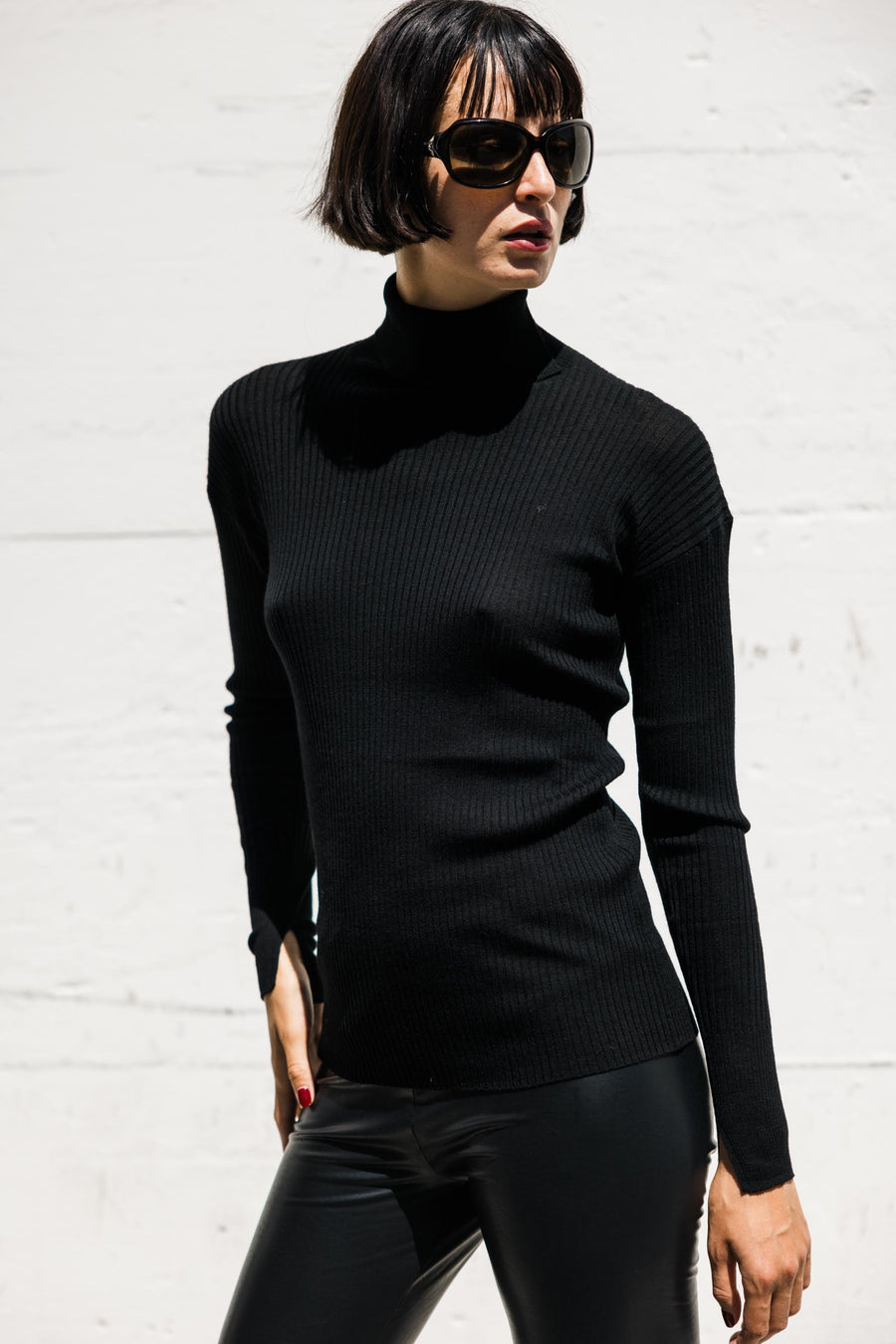 Lilly Turtleneck in Black