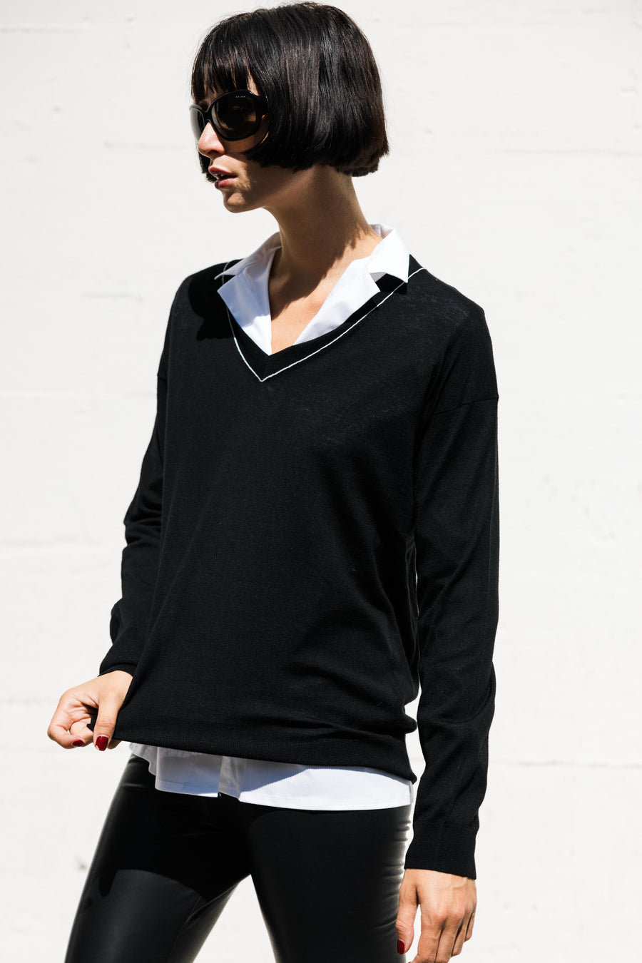Larissa V-Neck Sweater in Black Bone